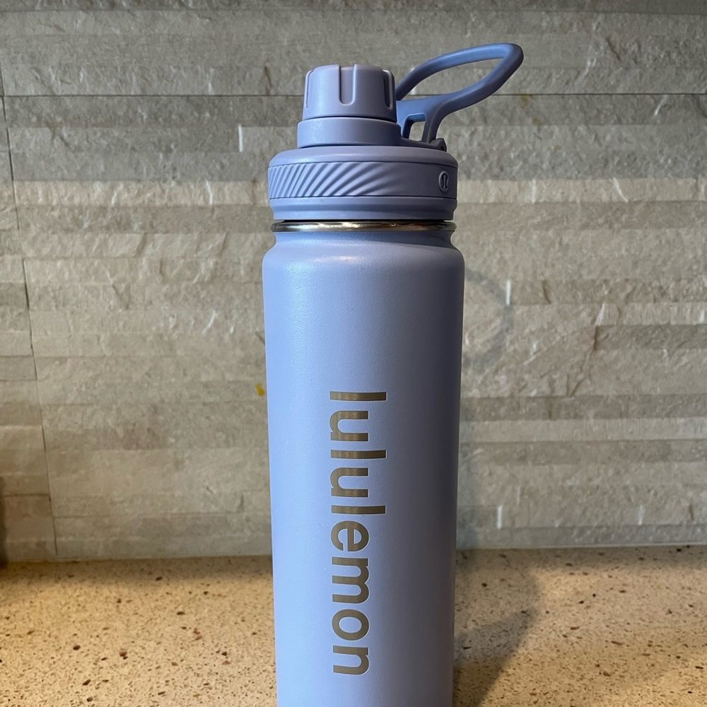lululemon 32 oz back to life water bottle